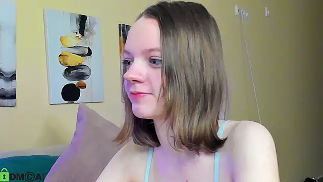 Olivia Riesz online show from April 1, 2026, 1:08 am