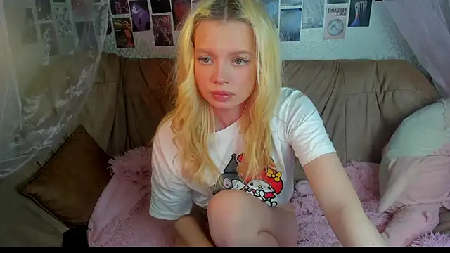 AlysaMeow online show from March 18, 2026, 1:42 am