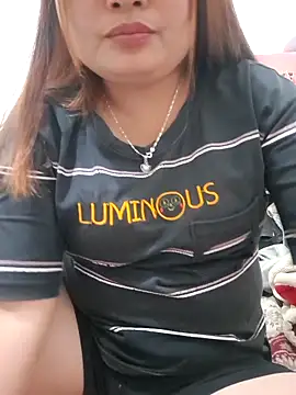 mai-mai-97 online show from February 28, 2026, 8:47 am