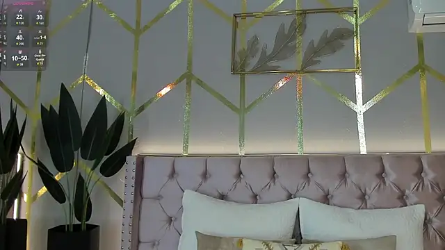 Snapshot of Lola_saenz_ chatting on March 1, 2026, 11:54 am Lola saenz online show from March 1, 2026, 11:54 am