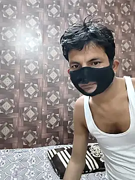 Sexy komal02 online show from April 12, 2026, 1:58 pm