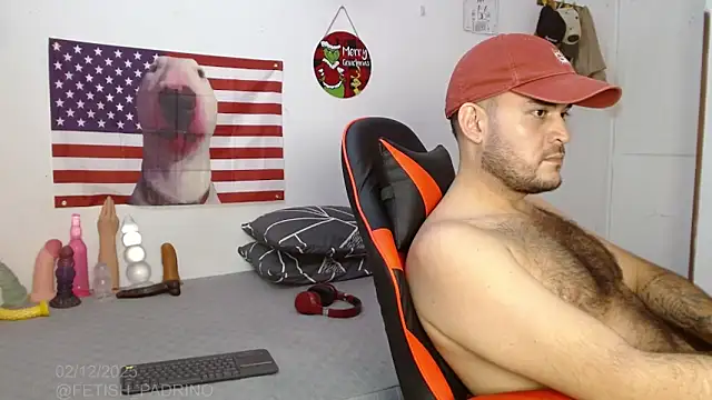 holegape online show from December 3, 2025, 2:56 am