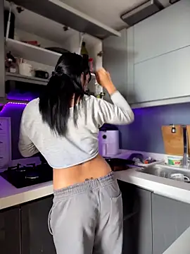 SaraAndrade  online show from March 27, 2026, 3:24 pm