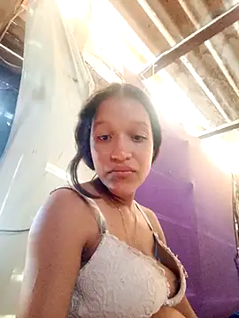 Snapshot of rachelbunny_and_kevin chatting on November 28, 2025, 5:35 pm rachelbunny and kevin online show from November 28, 2025, 5:35 pm