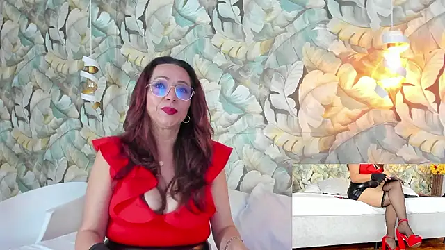 Snapshot of Madame_Angelic_1 chatting on January 15, 2026, 1:53 am Madame Angelic 1 online show from January 15, 2026, 1:53 am