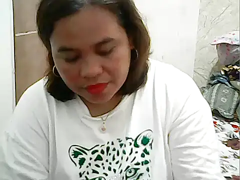 cutechubby online show from December 19, 2025, 1:53 am