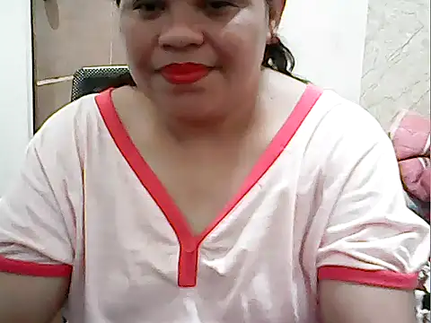 cutechubby online show from May 10, 2026, 12:09 pm