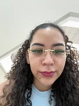 VictoriaaRose online show from June 16, 2026, 8:31 pm