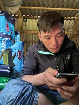 sanu551 online show from March 30, 2026, 1:18 am