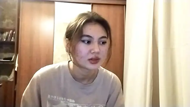 Snapshot of ArianeRandy chatting on December 16, 2025, 3:05 pm ArianeRandy online show from December 16, 2025, 3:05 pm