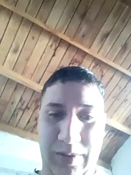 Alvarezz0202 online show from July 7, 2026, 5:27 pm