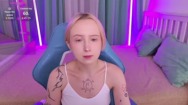 Snapshot of _Babyface_ chatting on December 4, 2025, 1:21 pm Babyface online show from December 4, 2025, 1:21 pm