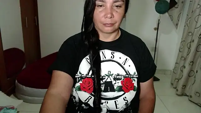 Snapshot of vivian-milf chatting on December 18, 2025, 12:38 am vivian-milf online show from December 18, 2025, 12:38 am