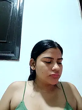 Snapshot of virgin_cunt chatting on January 8, 2026, 12:22 pm virgin cunt online show from January 8, 2026, 12:22 pm