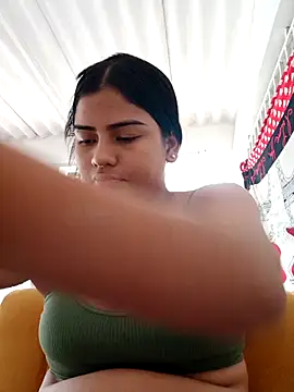 Snapshot of virgin_cunt chatting on January 6, 2026, 12:31 pm virgin cunt online show from January 6, 2026, 12:31 pm