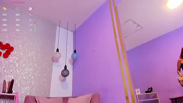 LolyYunno online show from February 9, 2026, 1:42 pm