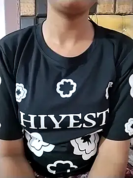 RASHMI SHARMA9 online show from March 19, 2026, 6:19 pm