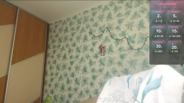 Barbie Blondie online show from March 18, 2026, 12:51 pm