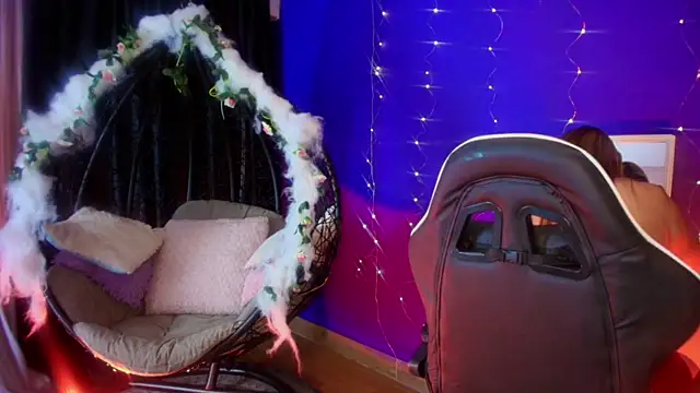 Anto Thompson online show from December 20, 2025, 3:53 am