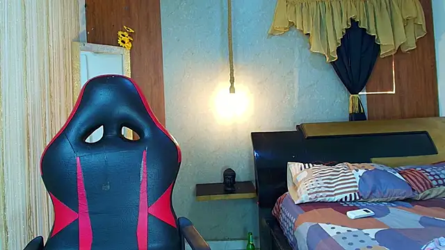 kim curlyy online show from April 12, 2026, 1:14 pm