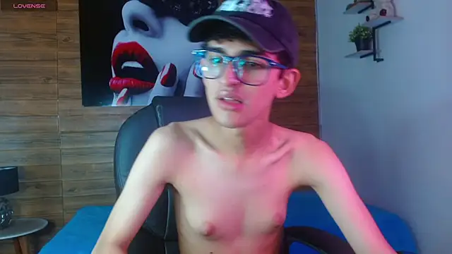 Snapshot of Michaelkoiv chatting on December 1, 2025, 12:39 pm Michaelkoiv online show from December 1, 2025, 12:39 pm