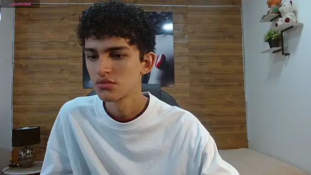 Snapshot of Michaelkoiv chatting on November 26, 2025, 12:49 pm Michaelkoiv online show from November 26, 2025, 12:49 pm