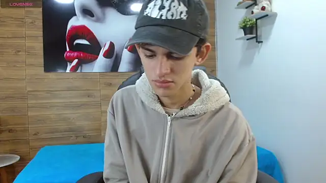 Snapshot of Michaelkoiv chatting on December 4, 2025, 12:26 pm Michaelkoiv online show from December 4, 2025, 12:26 pm