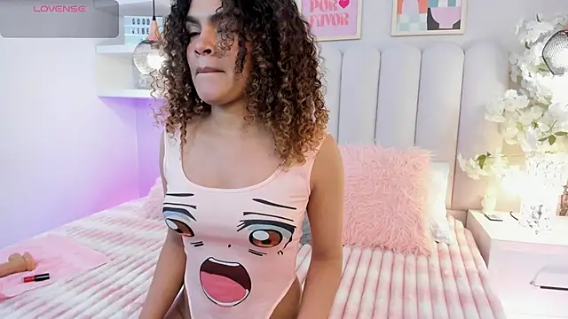 Snapshot of Catalina__Rosse chatting on November 27, 2025, 1:22 pm Catalina Rosse online show from November 27, 2025, 1:22 pm