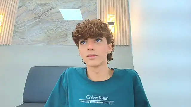 Snapshot of CRISS_ALLEN1 chatting on February 11, 2026, 1:00 pm CRISS ALLEN1 online show from February 11, 2026, 1:00 pm