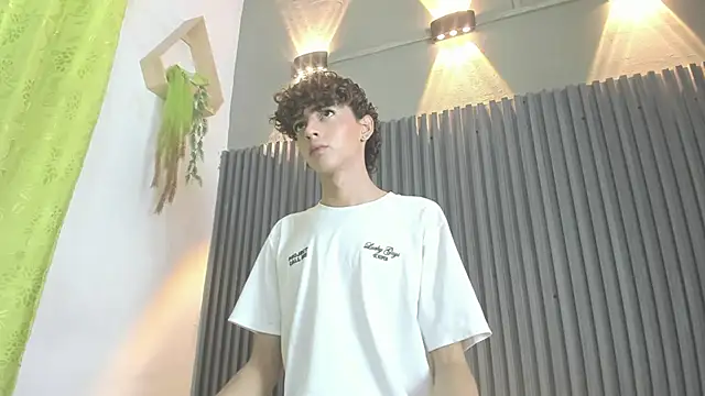 Snapshot of CRISS_ALLEN1 chatting on March 2, 2026, 12:56 pm CRISS ALLEN1 online show from March 2, 2026, 12:56 pm