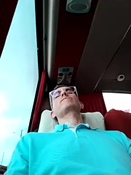 Fuegosutil online show from December 20, 2025, 7:39 pm