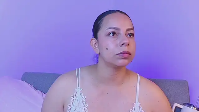 Snapshot of jimena_chic1 chatting on July 26, 2026, 4:36 pm jimena chic1 online show from July 26, 2026, 4:36 pm