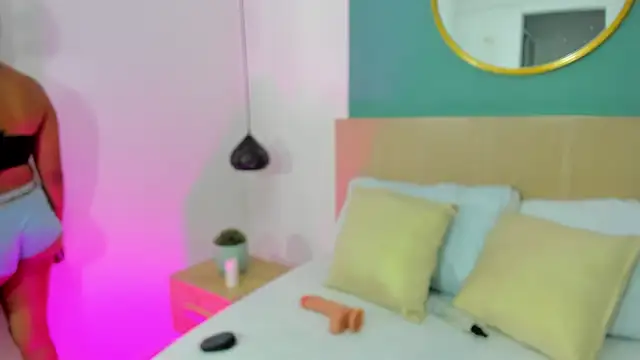 Snapshot of cloey07_ chatting on January 9, 2026, 7:32 pm cloey07 online show from January 9, 2026, 7:32 pm