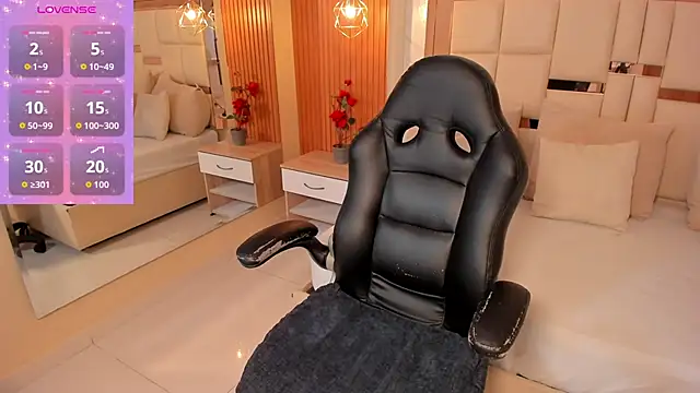 samantha quinnn online show from April 10, 2026, 4:19 am