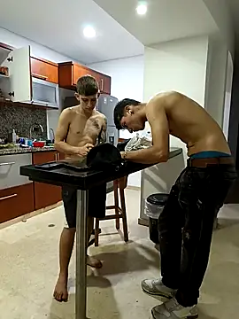 Snapshot of Crazy_porkys chatting on March 1, 2026, 2:22 am Crazy porkys online show from March 1, 2026, 2:22 am