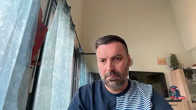 coolsmith81 online show from June 19, 2026, 8:42 am