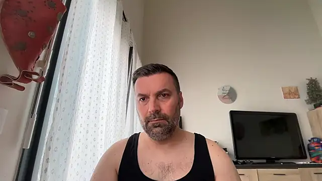 Snapshot of coolsmith81 chatting on May 21, 2026, 6:55 am coolsmith81 online show from May 21, 2026, 6:55 am