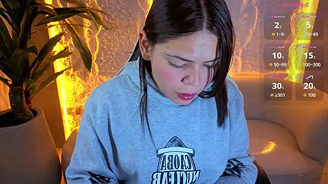 Polly Tx online show from February 27, 2026, 3:07 am