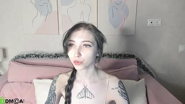 Ellen Hops online show from December 22, 2025, 9:20 am