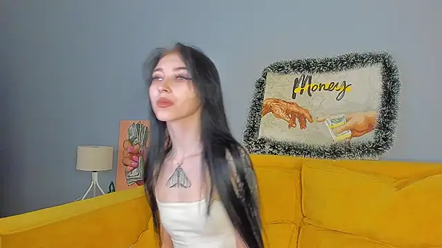 Ellen Hops online show from December 14, 2025, 9:04 am