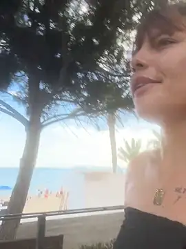 Zoe mayers online show from June 14, 2026, 5:25 pm