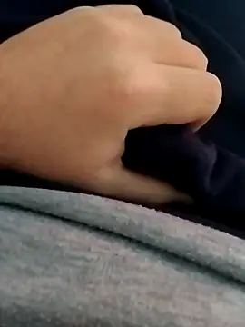 Snapshot of erdestruttor18 chatting on November 29, 2025, 8:25 am erdestruttor18 online show from November 29, 2025, 8:25 am