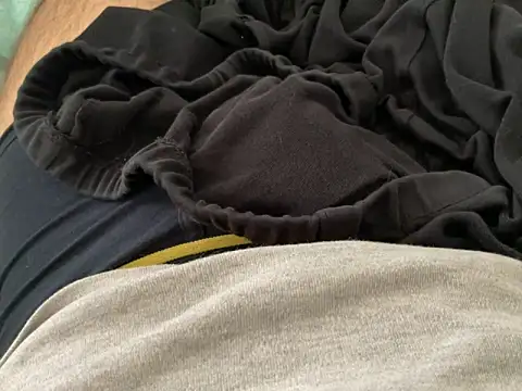 Snapshot of erdestruttor18 chatting on March 2, 2026, 3:19 pm erdestruttor18 online show from March 2, 2026, 3:19 pm