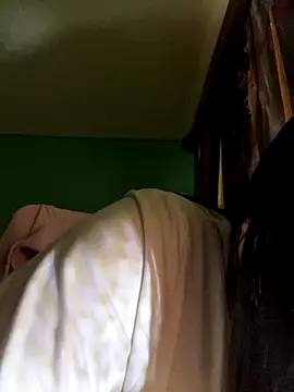 SweetLipssss online show from December 22, 2025, 3:28 am