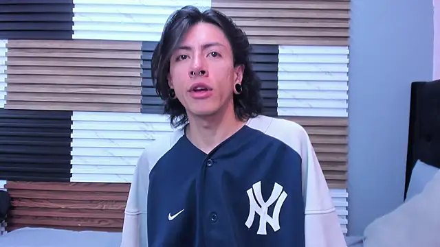 Snapshot of LiamShelby chatting on December 18, 2025, 2:38 am LiamShelby online show from December 18, 2025, 2:38 am