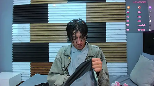 Snapshot of LiamShelby chatting on January 10, 2026, 3:24 am LiamShelby online show from January 10, 2026, 3:24 am