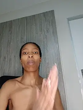 MsParisSmith online show from May 16, 2026, 8:35 am