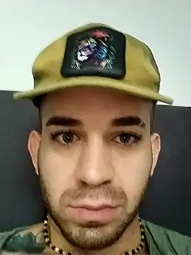 Snapshot of hazarcannn chatting on November 29, 2025, 8:47 am hazarcannn online show from November 29, 2025, 8:47 am