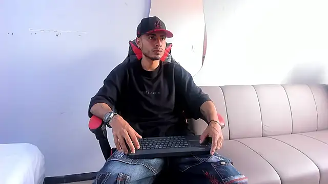 MatthewCullen online show from December 19, 2025, 5:48 pm