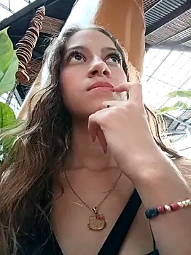 Vanneskk online show from March 25, 2026, 8:52 pm